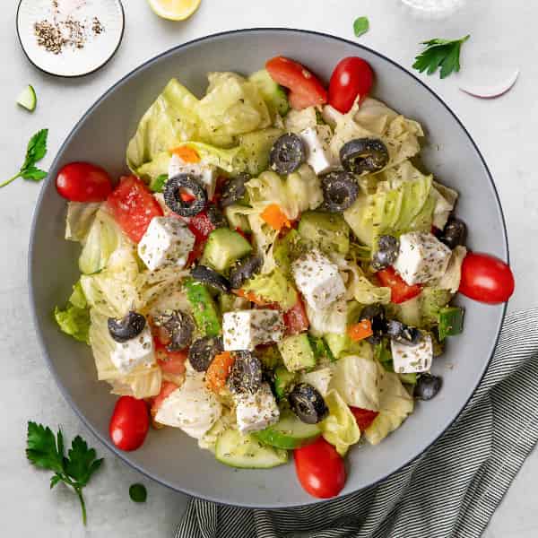 سلطة يونانية