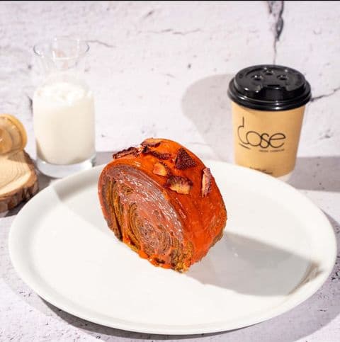 رول نيويورك بالفراولة