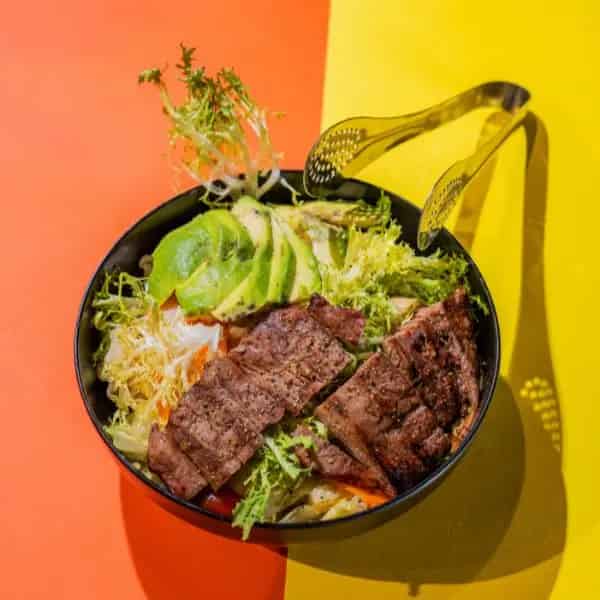 سلطة ستيك لحم