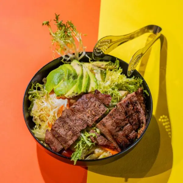 سلطة ستيك لحم