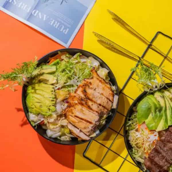 سلطة ستيك دجاج